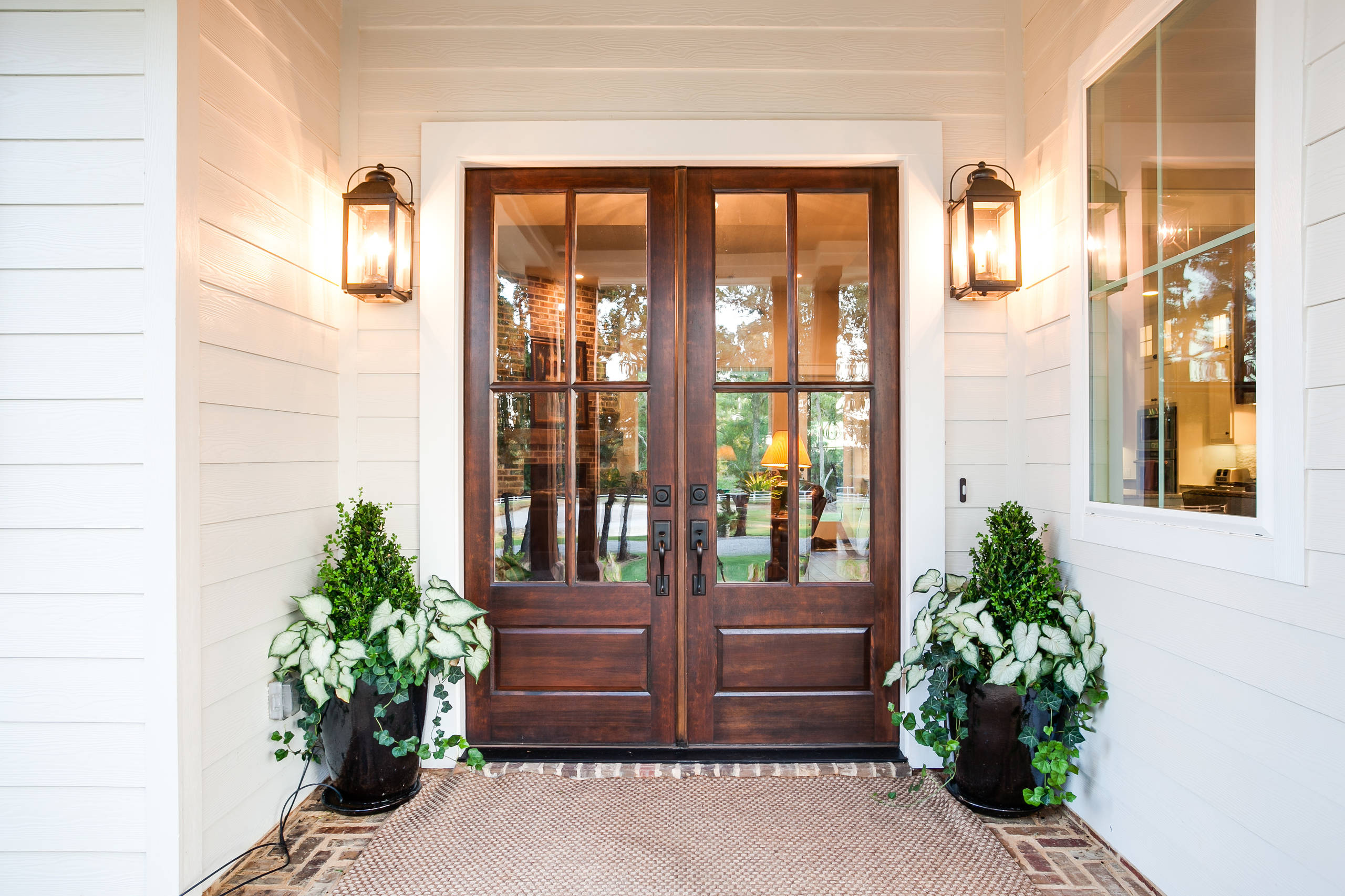Must See Farmhouse Double Front Door Pictures Ideas Before You Renovate 2020 Houzz