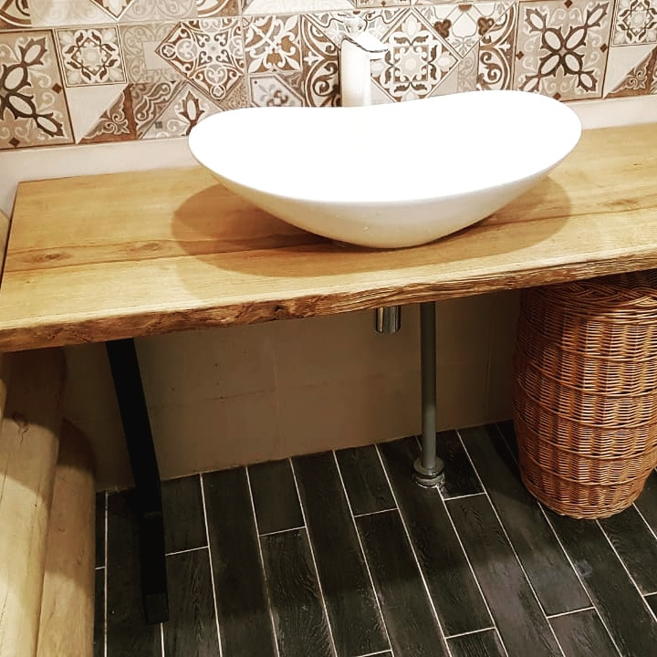 Столешница в ванную комнату