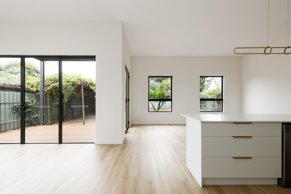Contemporary kitchen in Adelaide.