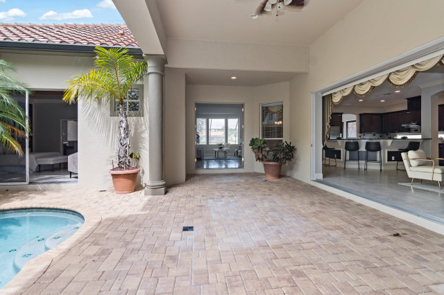 2339 Pinehurst Ct transitional