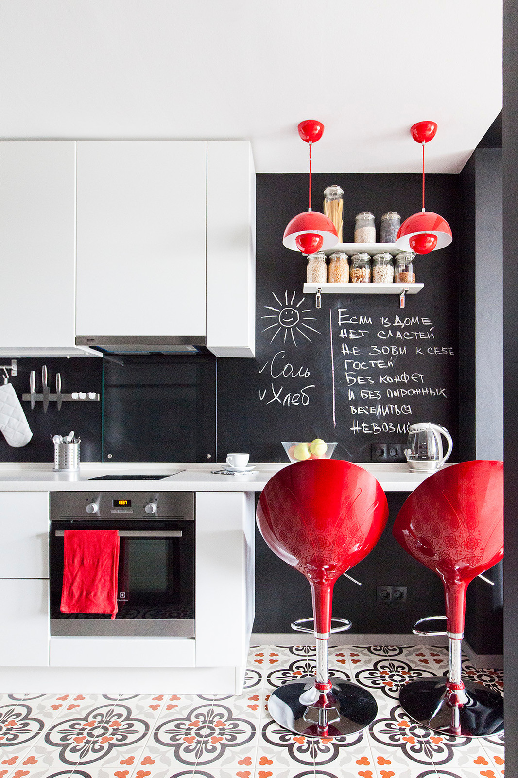 35: кухня в коридоре и спальня в нише