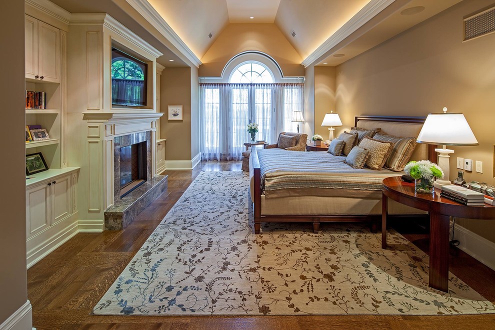 Traditional bedroom in Toronto.