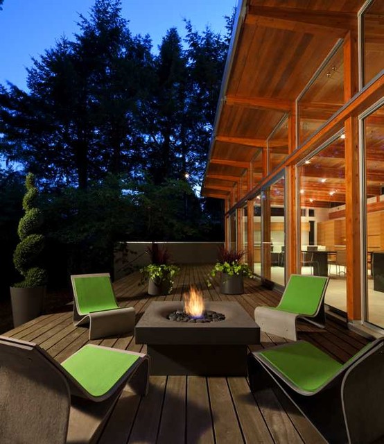 Elevated Halo Firepit Deck Vancouver By Solus Decor Inc