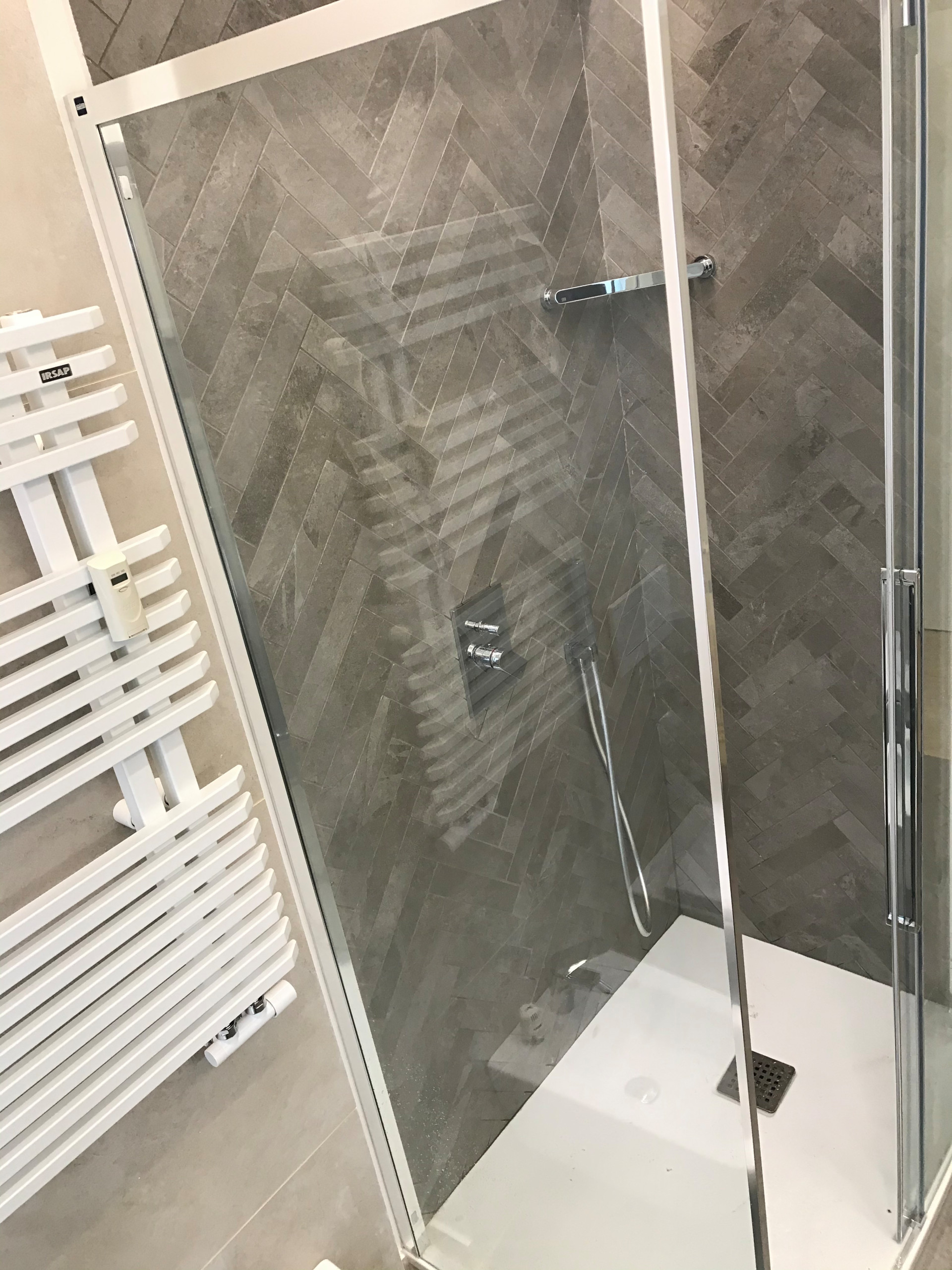 Un bagno nel quartiere Trieste