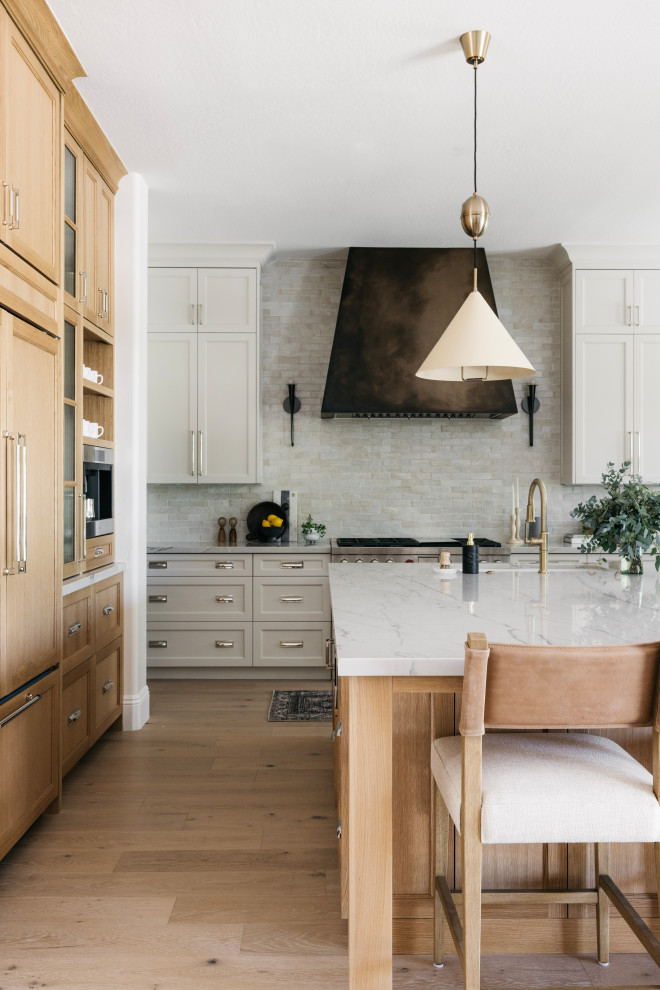 Kitchen - transitional kitchen idea in Phoenix