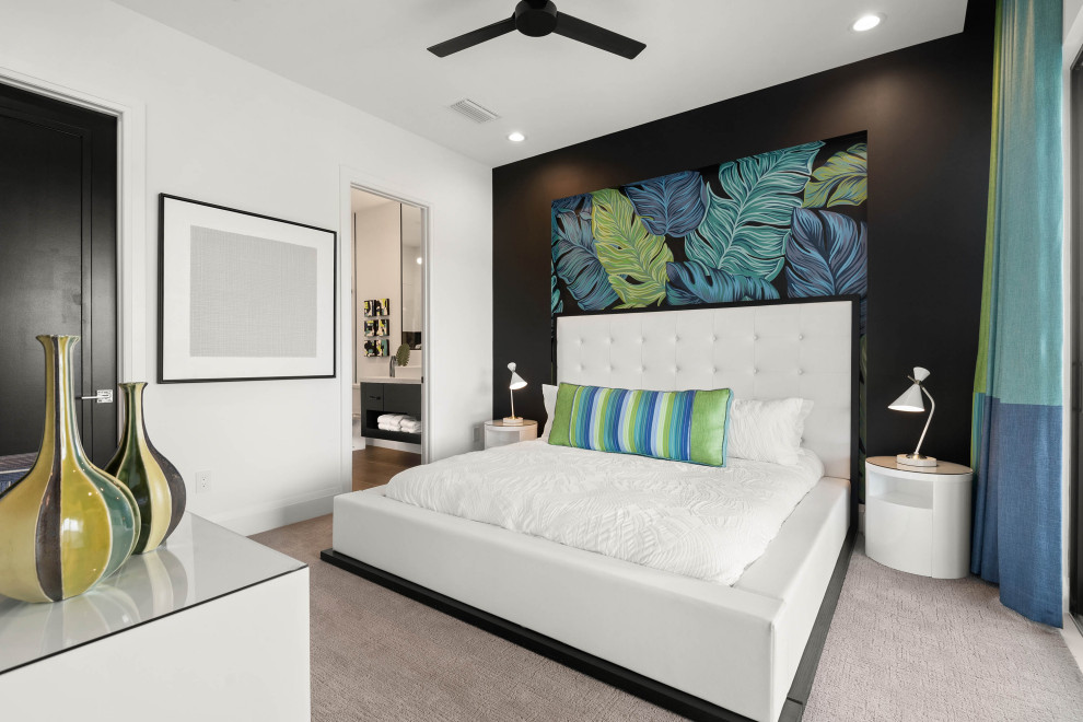 Trendy bedroom photo in Orlando