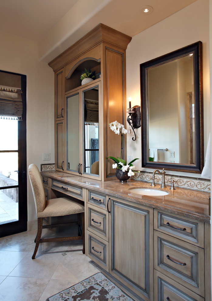 Example of a transitional bathroom design in Phoenix