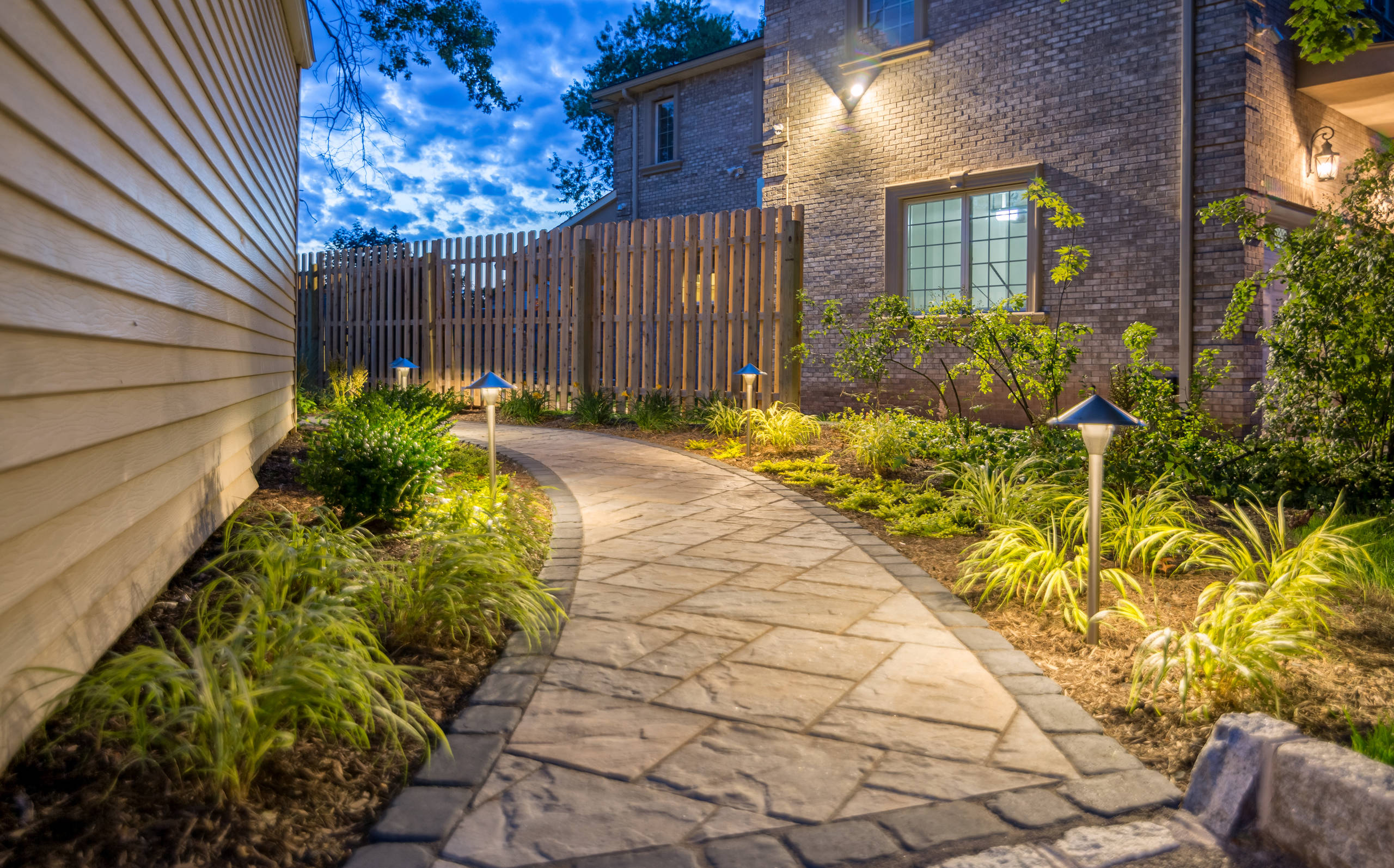 Backy patio and lighting