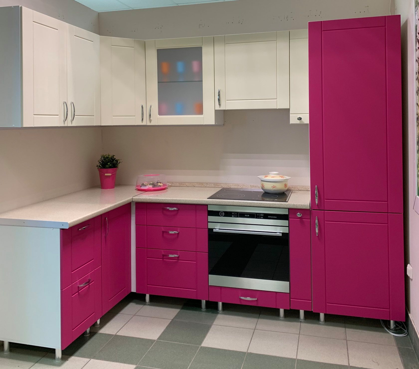 Кухня "ГЕРБЕРА". Производитель: Фабрика интерьера RuLes