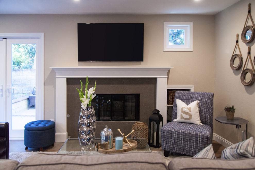 Inspiration for a transitional home design remodel in Orange County