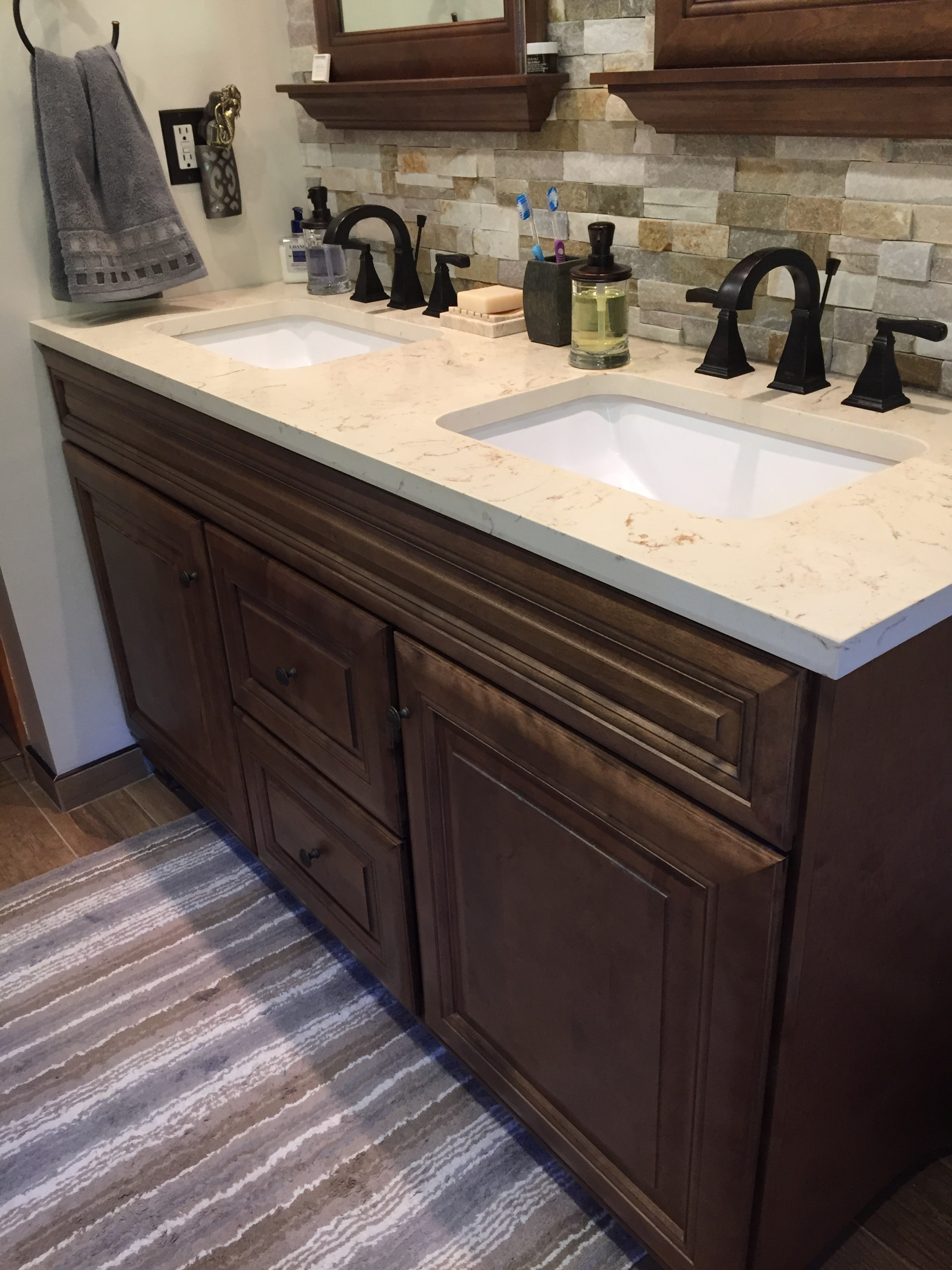 Ledgestone Bath