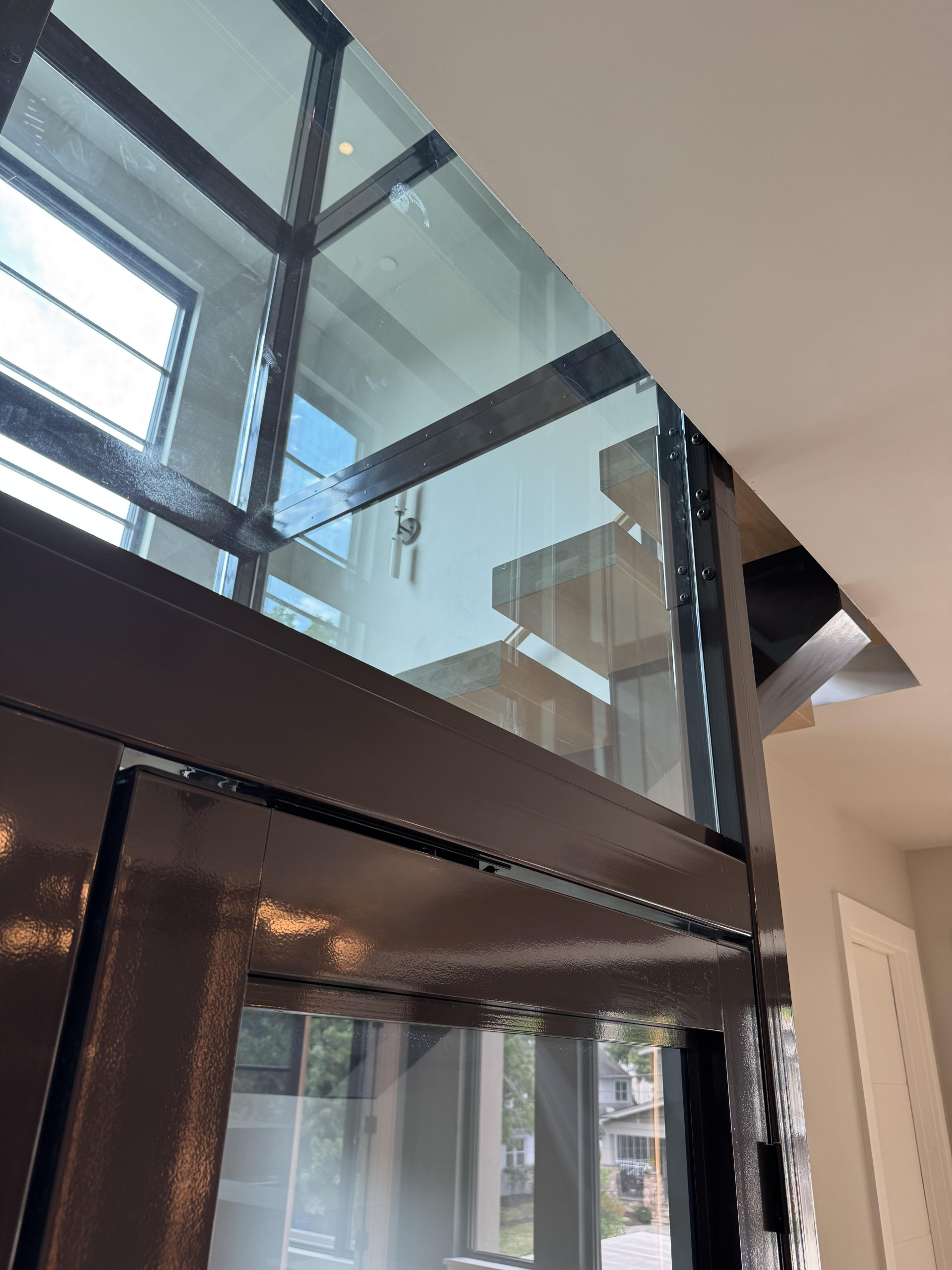 136_Modern Mono-Beam Encircling Glass Elevator, Bethesda, MD 20814