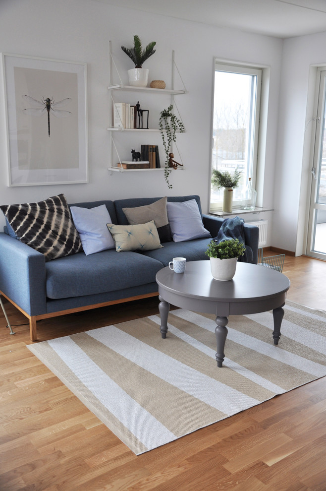 Inspiration for a scandinavian living room in Stockholm.