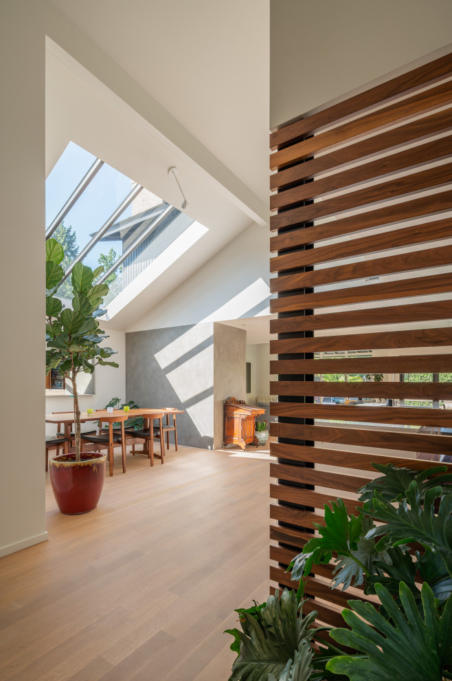 1960s home design photo in Seattle