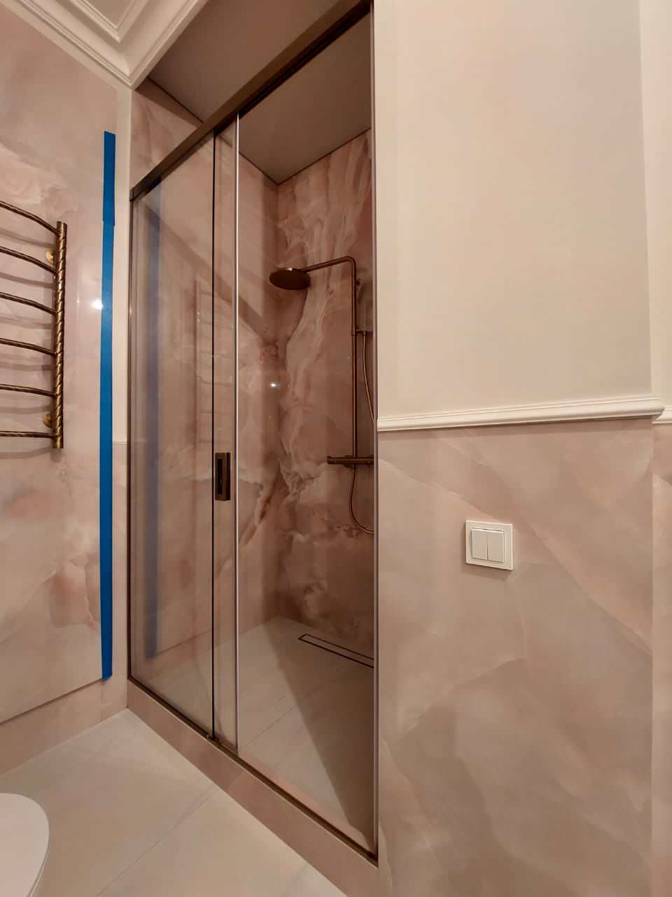 Душевая кабина/ванная комната