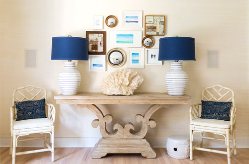 beach-style-hall Discover the Best Beach Table Lamps