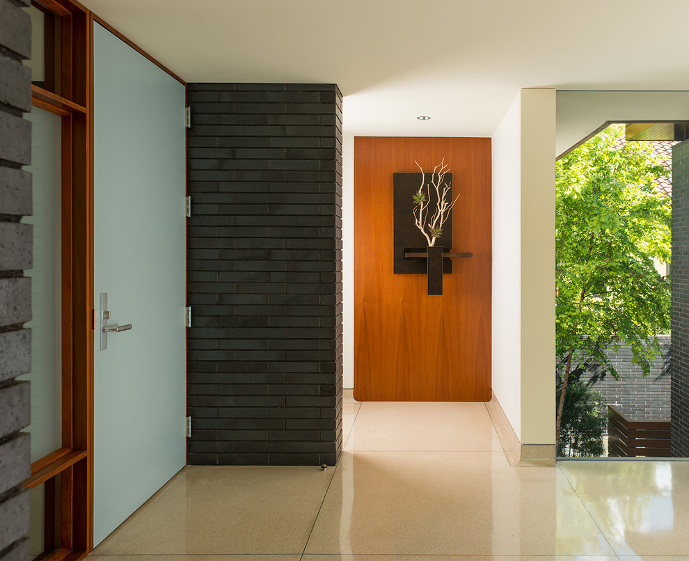 Inspiration for a midcentury entryway in Dallas.