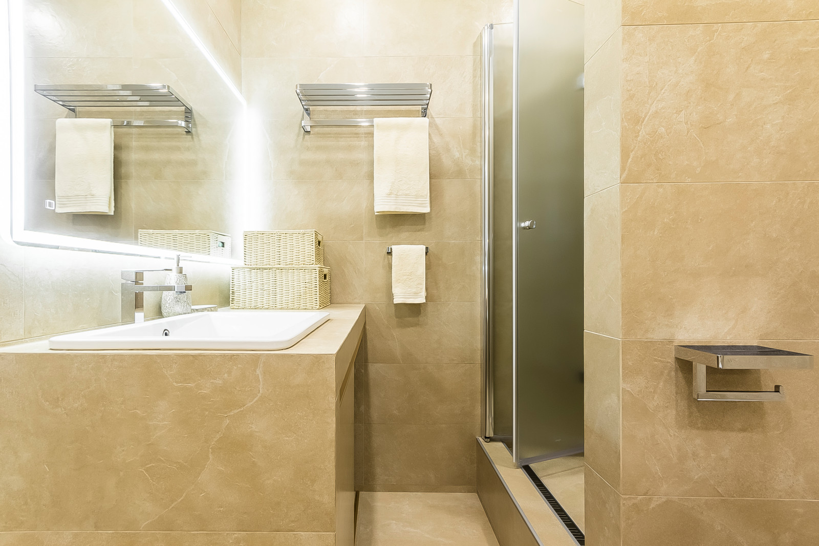 Яркая и функциональная. 2-к квартира в Краснодаре