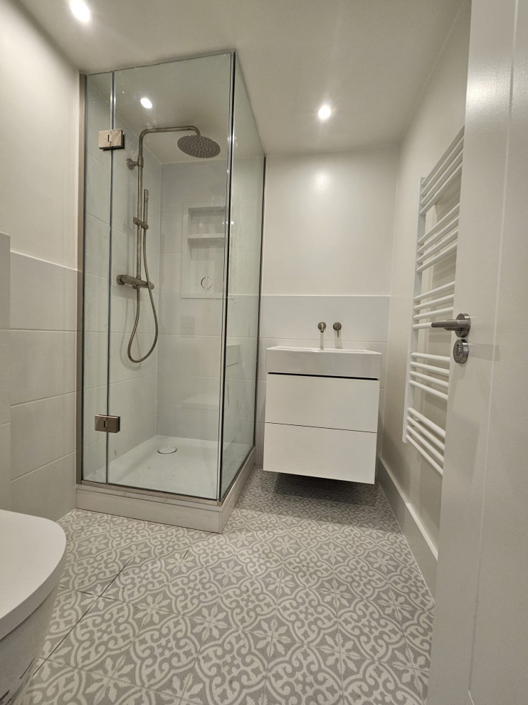 Modern Minimalist Bathroom
