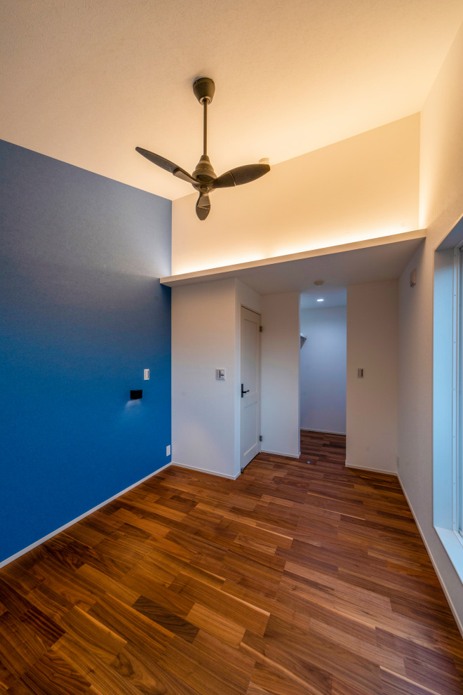 他の地域にあるトラディショナルスタイルのおしゃれな寝室