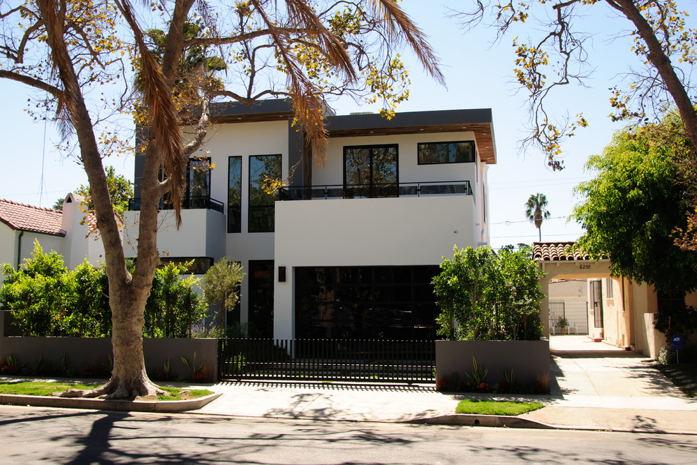 Западный Голливуд - Лос Анджелес. Дом в современном стиле.