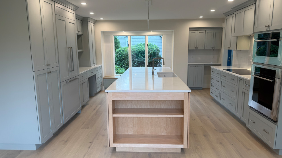 Inspiration for a transitional kitchen remodel in Boston