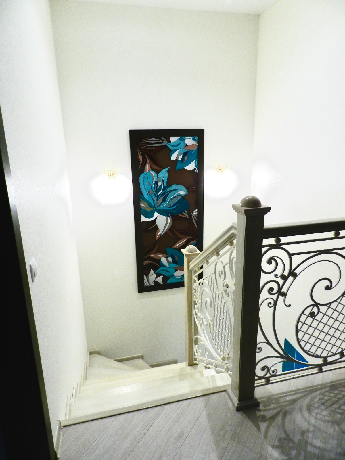 Ярки краски в современном мире.