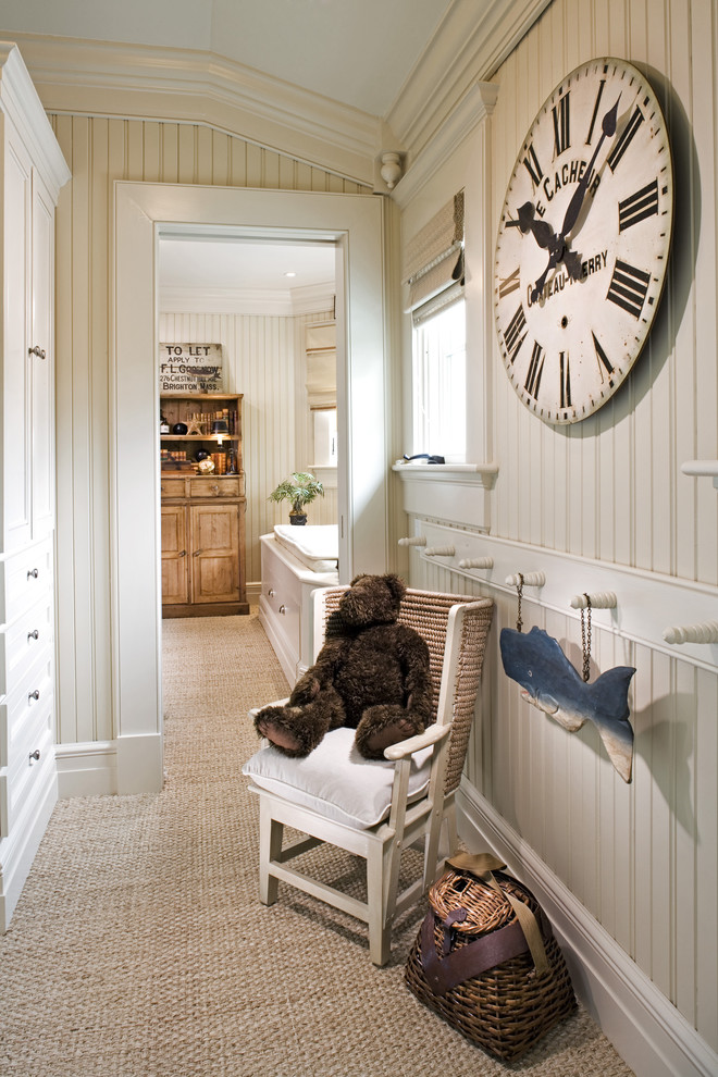 Design ideas for a traditional hallway in Charleston.