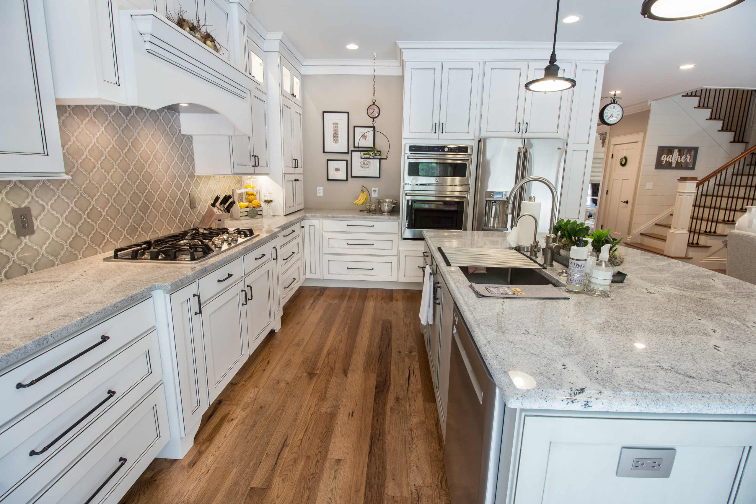 Inspiration for a kitchen remodel in Other