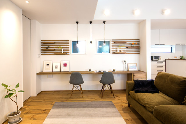 日曜日の家 modern-arbeitszimmer
