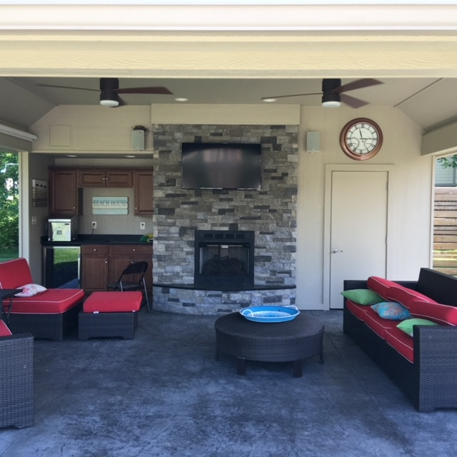 Pool House