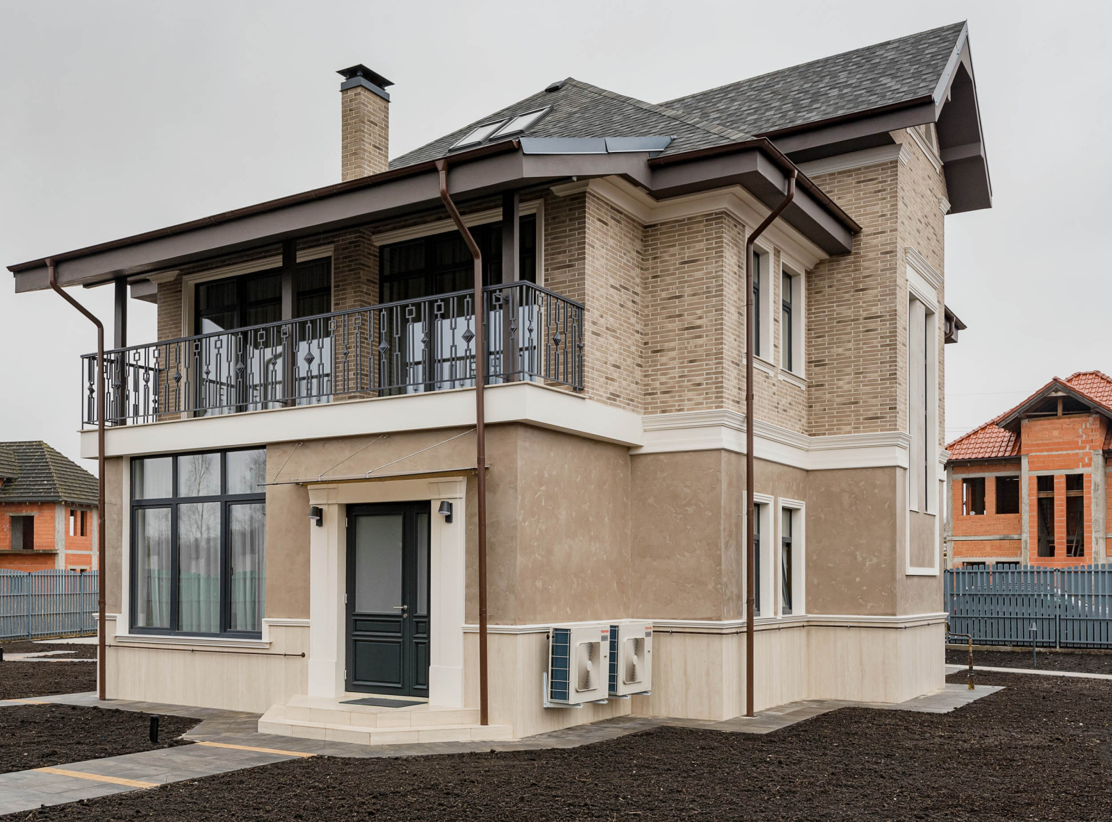 Дом в поселке «Де-Виль». Часть 1