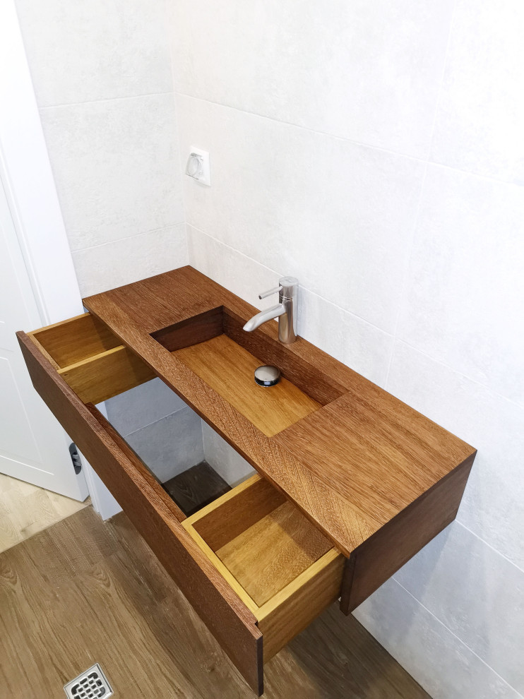 Раковина из дерева Ироко