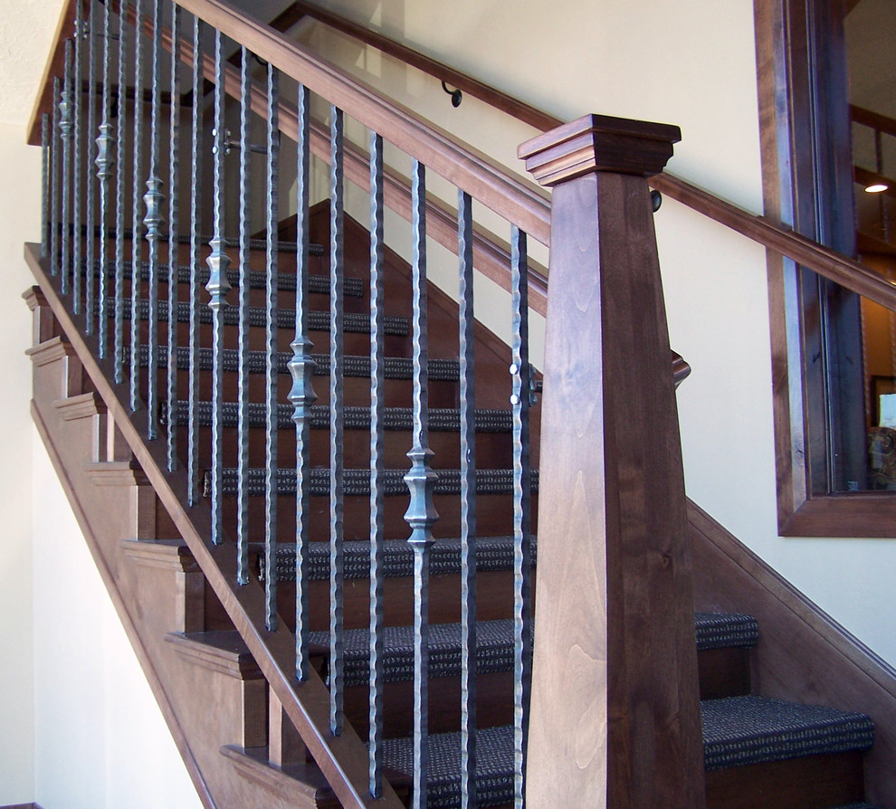 Mid-sized traditional carpeted straight staircase in Salt Lake City with wood risers.