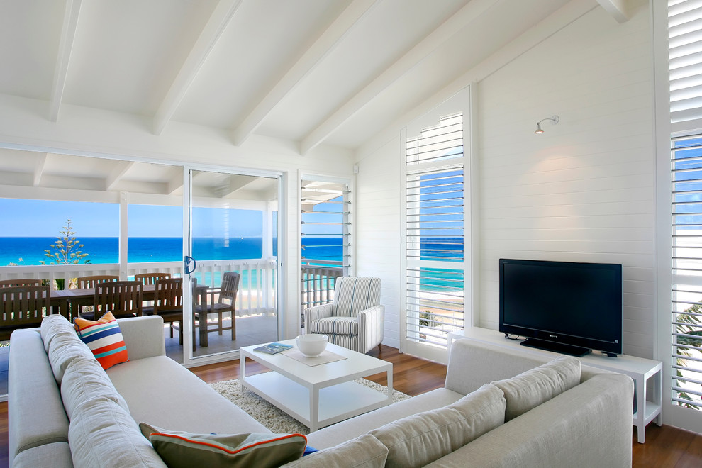 Inspiration for a beach style living room in Sunshine Coast.