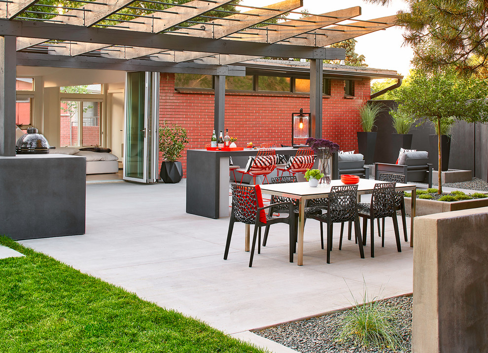 Inspiration for a midcentury patio in Denver.