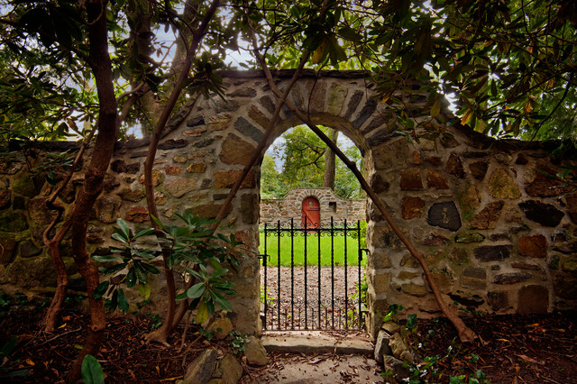 West Chester Restoration clasico-jardin
