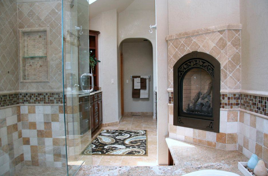 Inspiration for a transitional bathroom remodel in Chicago