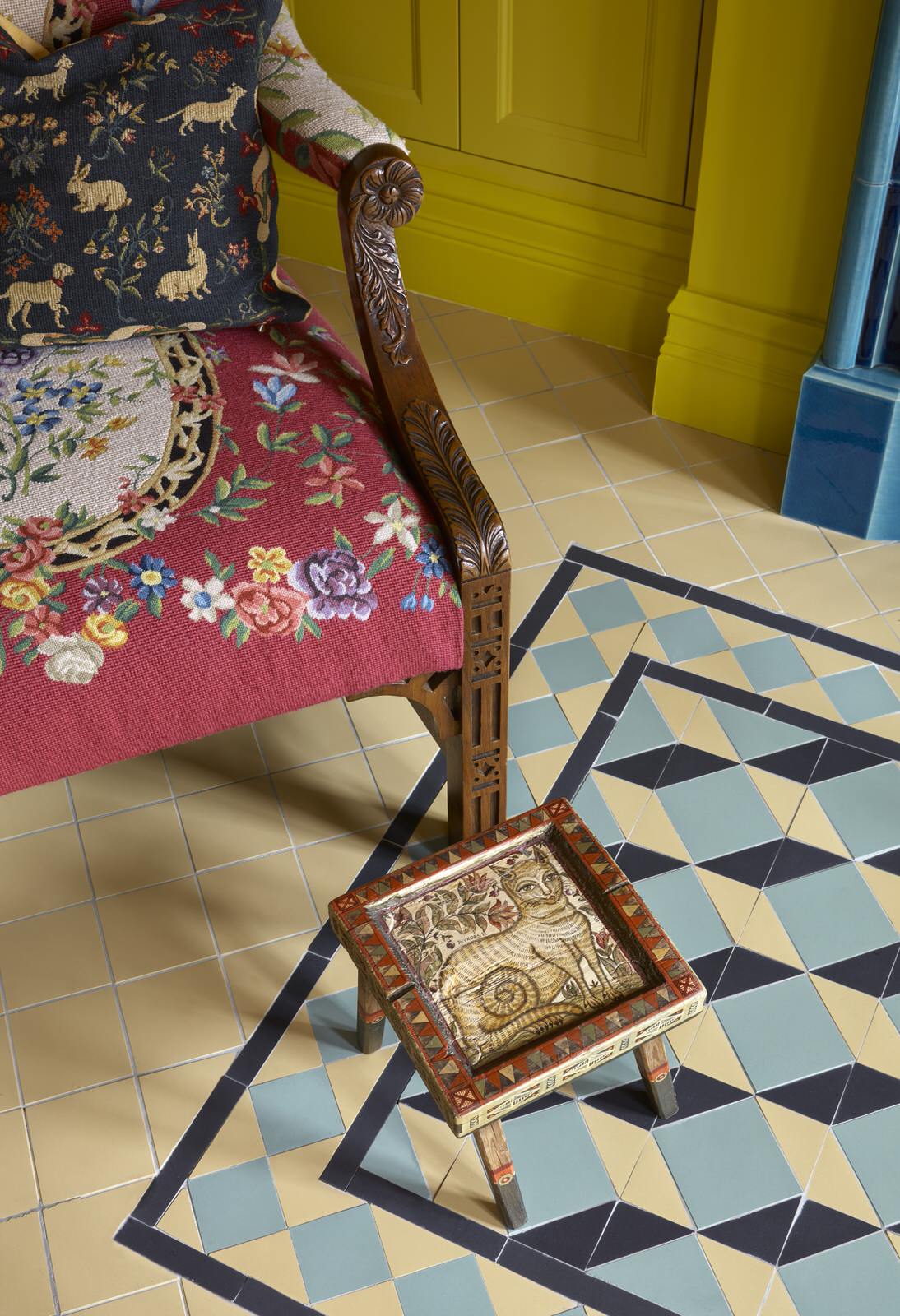 Классика цвета шартрез с метлахской плиткой Winckelmans