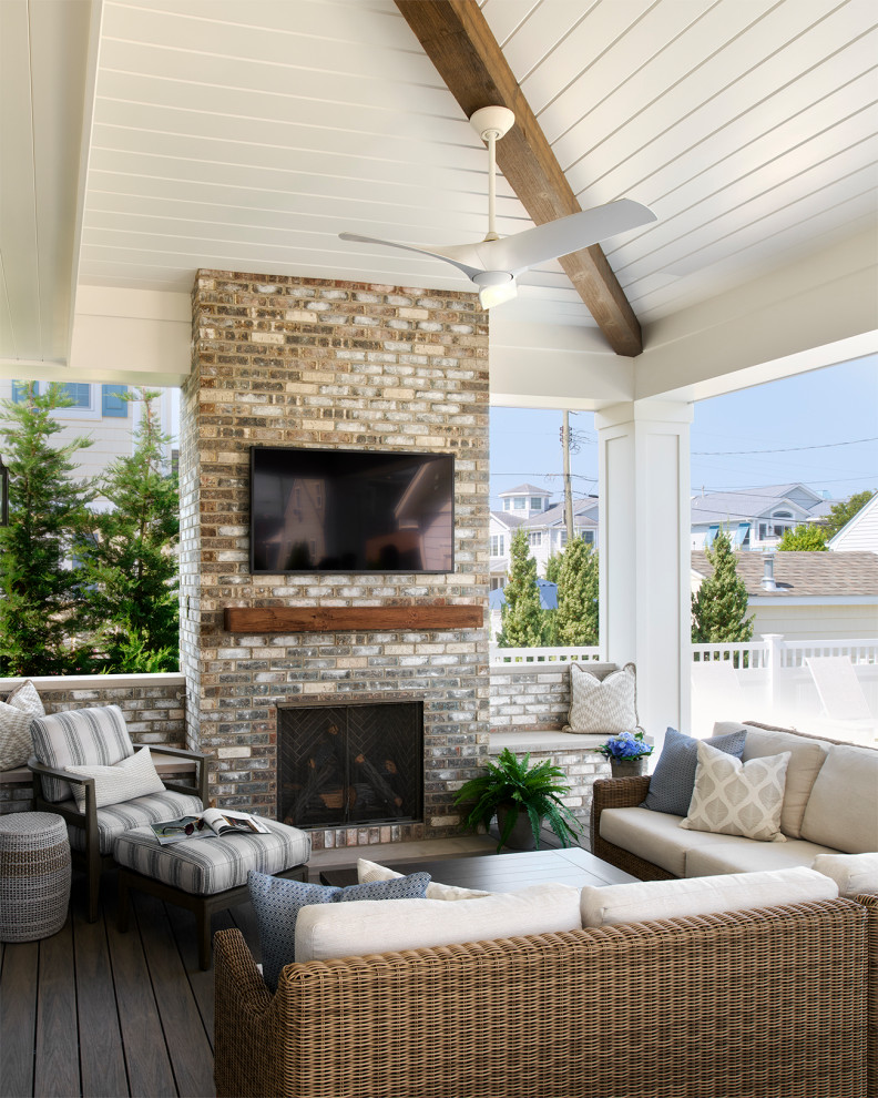 Inspiration for a coastal deck remodel in Philadelphia