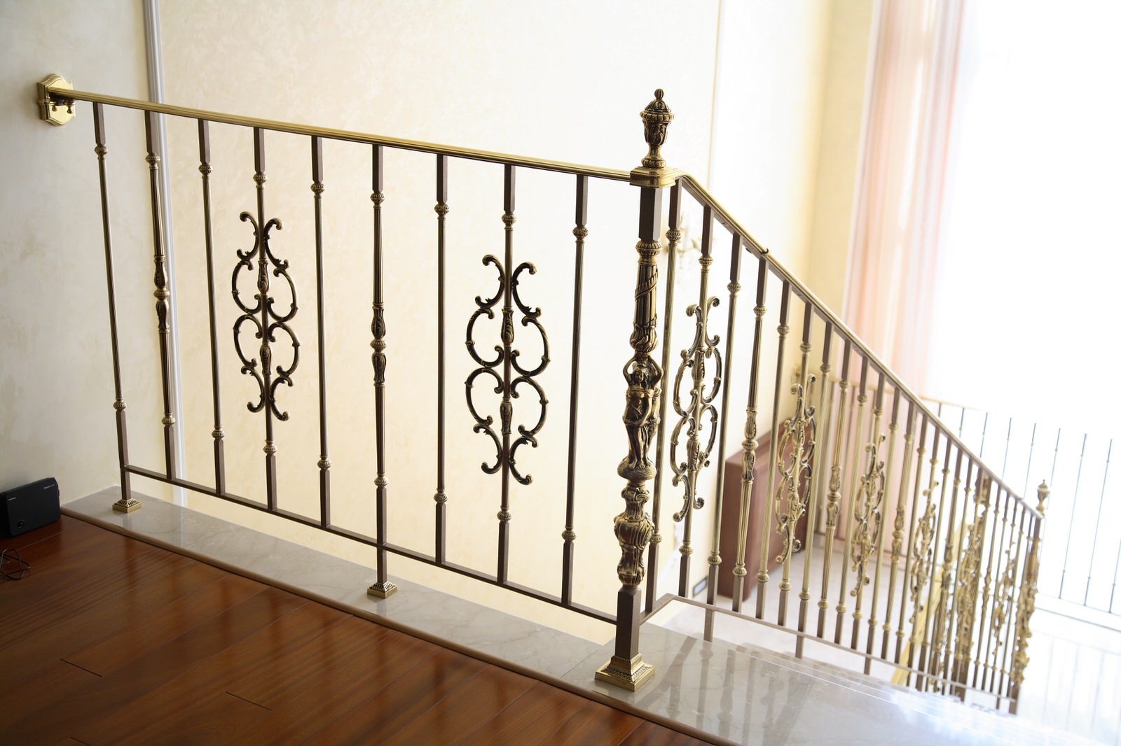 Элитные литые ограждения из латуни с позолотой 24к Grande forge (Франция)