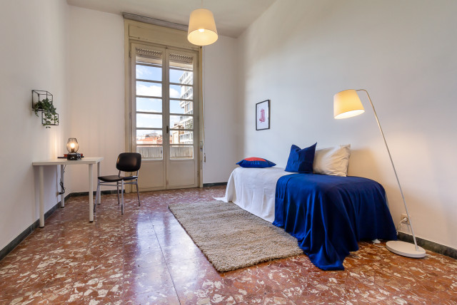 Pavone blu minimalistisch-schlafzimmer