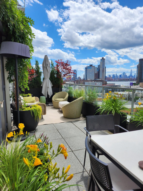 Lush Rooftop Garden in Queens, NY contemporary-garden