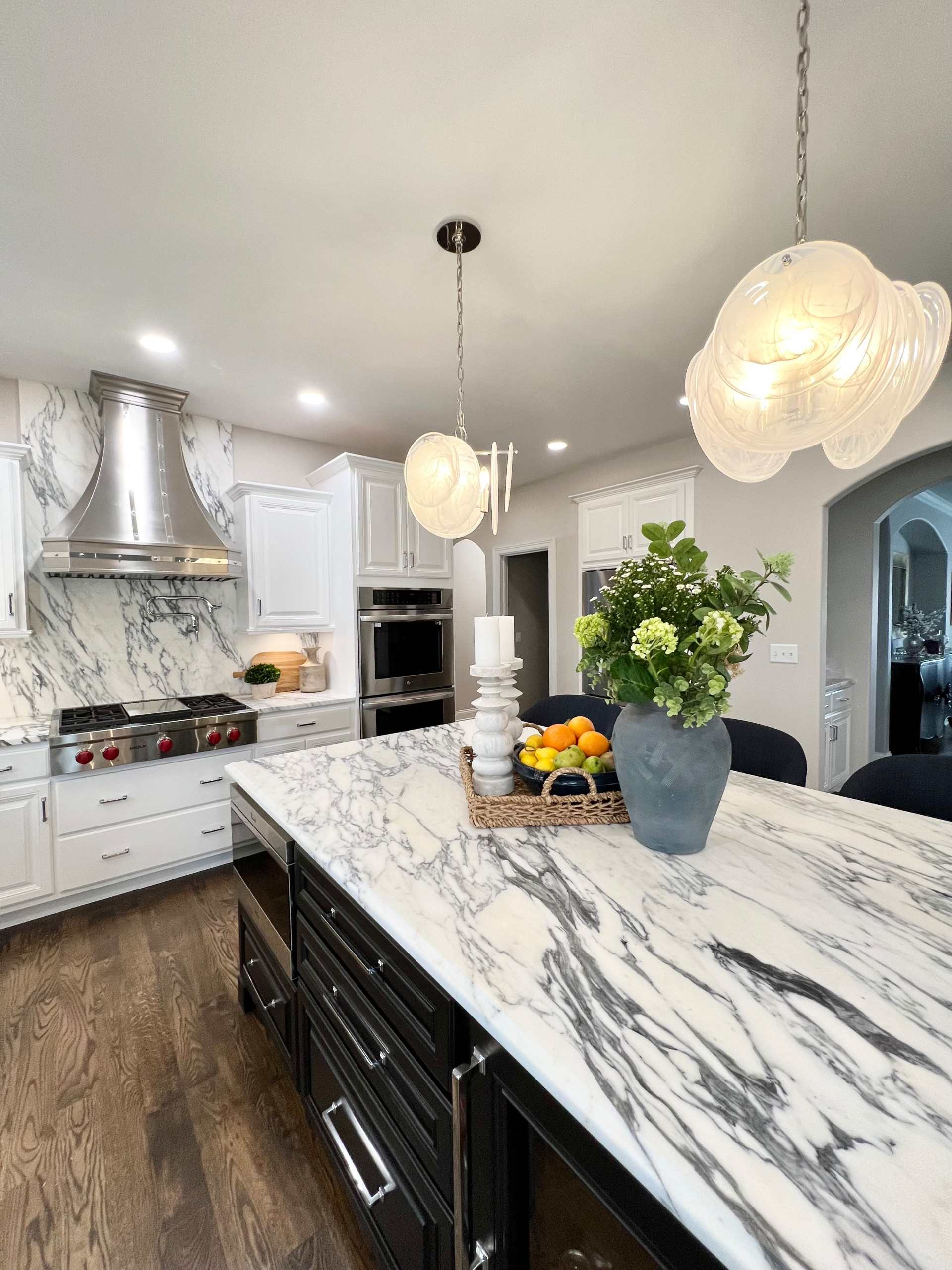 Beautiful and Timeless White Kitchen