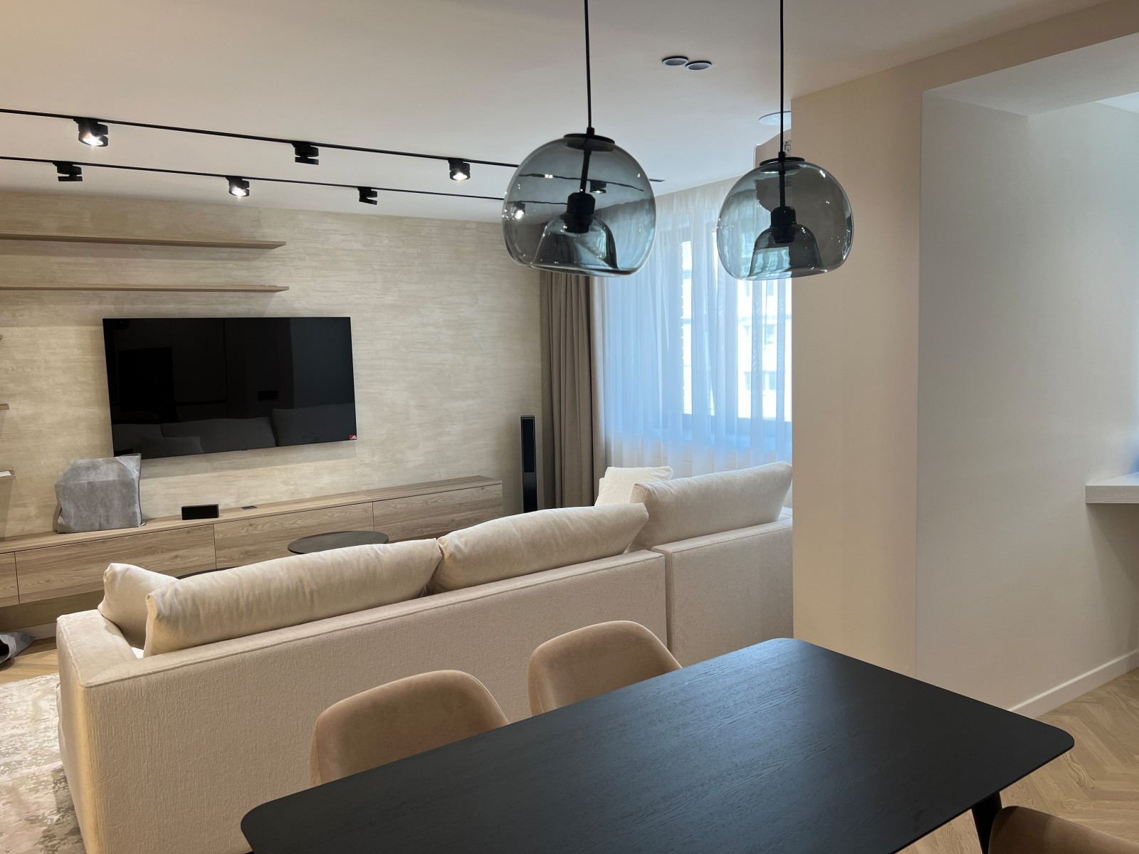 Дизайнерский ремонт двухкомнатной квартиры в новостройке