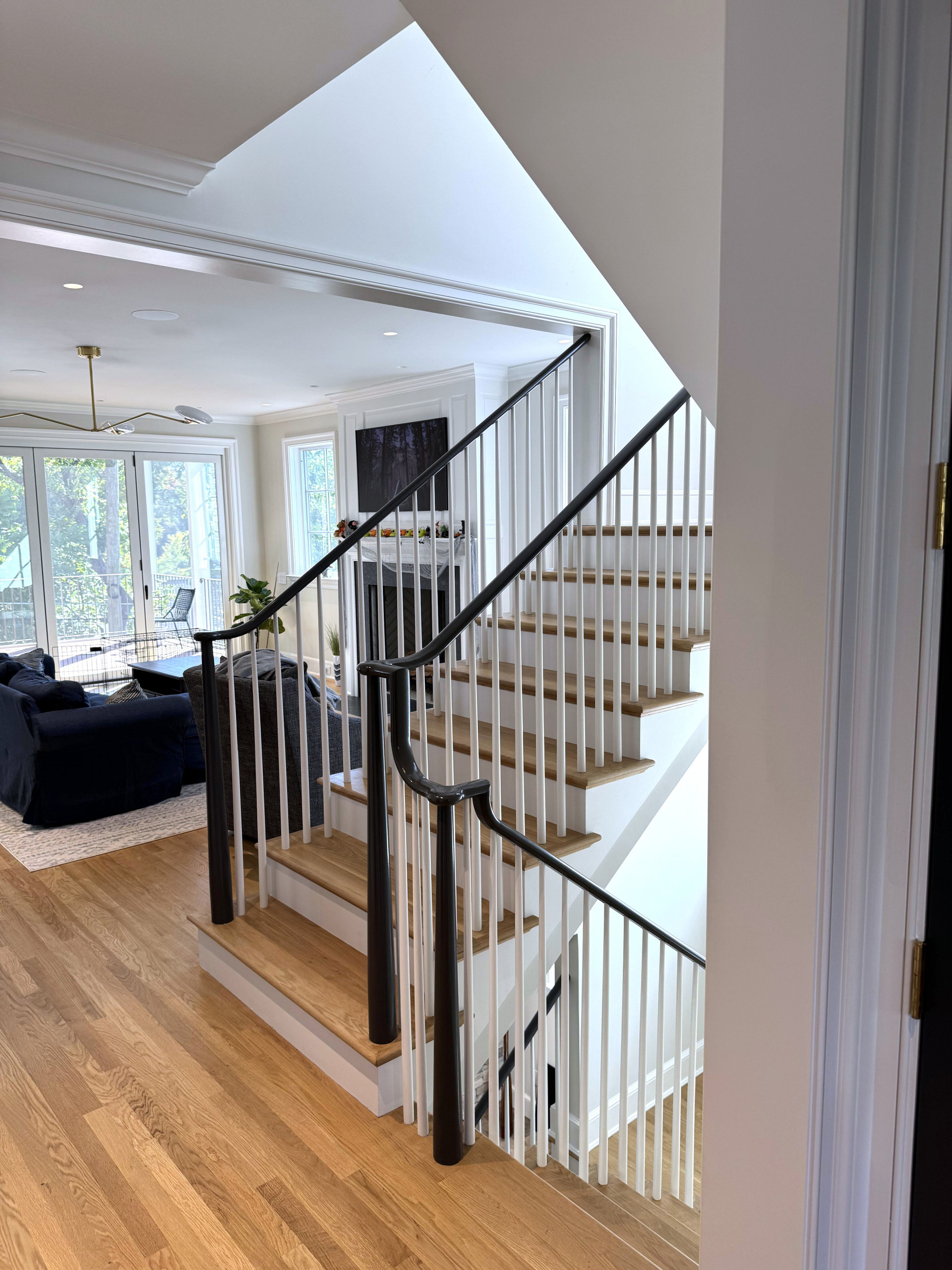 142_Airy Staircase with Over the Post Balustrade, Arlington, VA