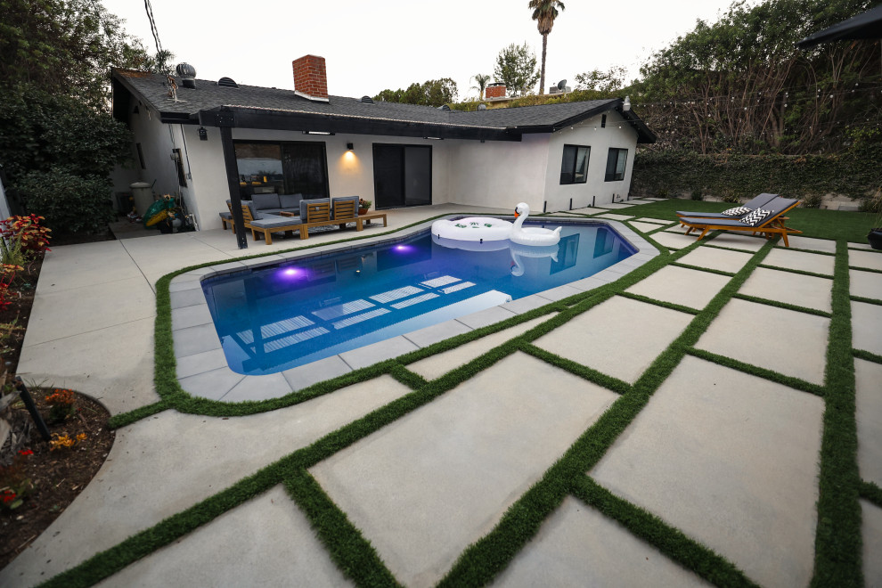 West Hills Remodel - Parthenia St
