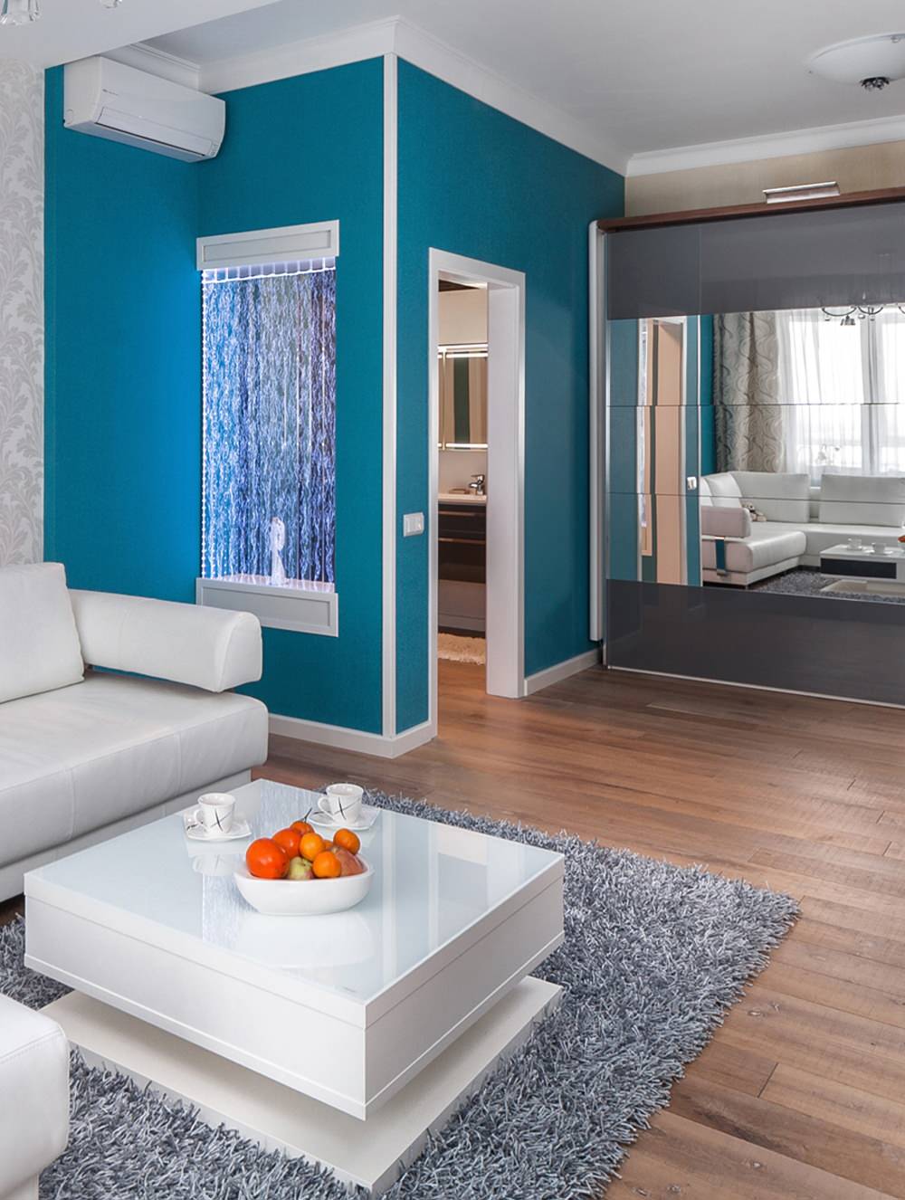 В цветах моря