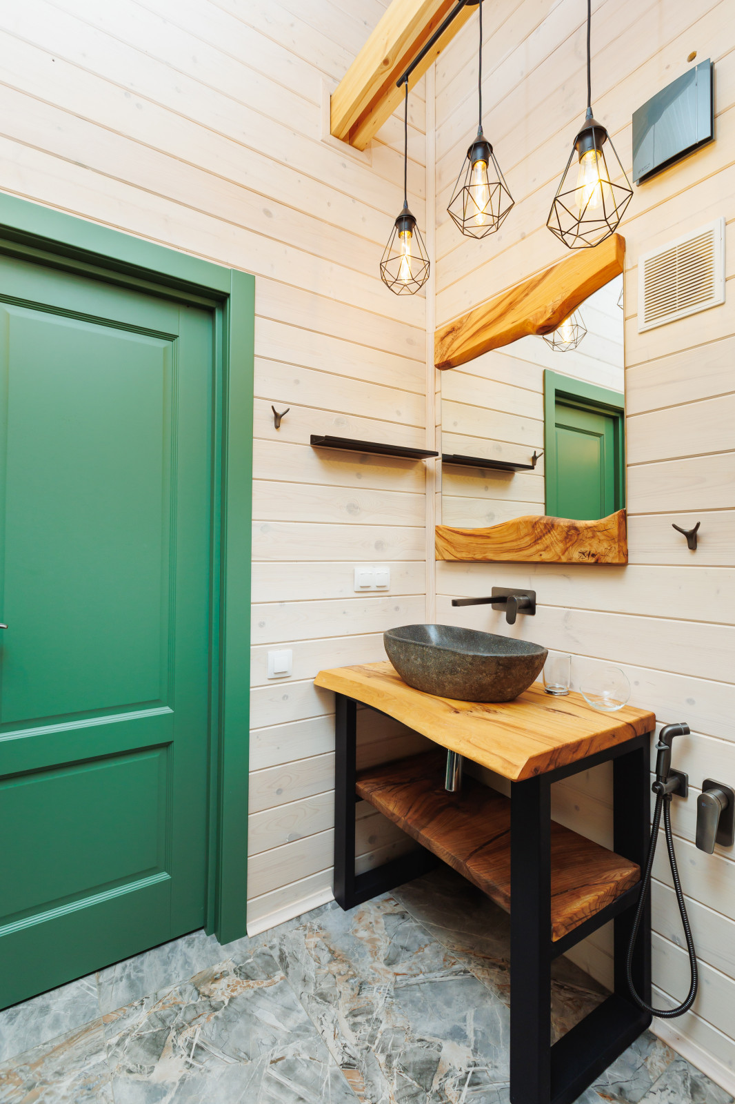 Загородная недвижимость