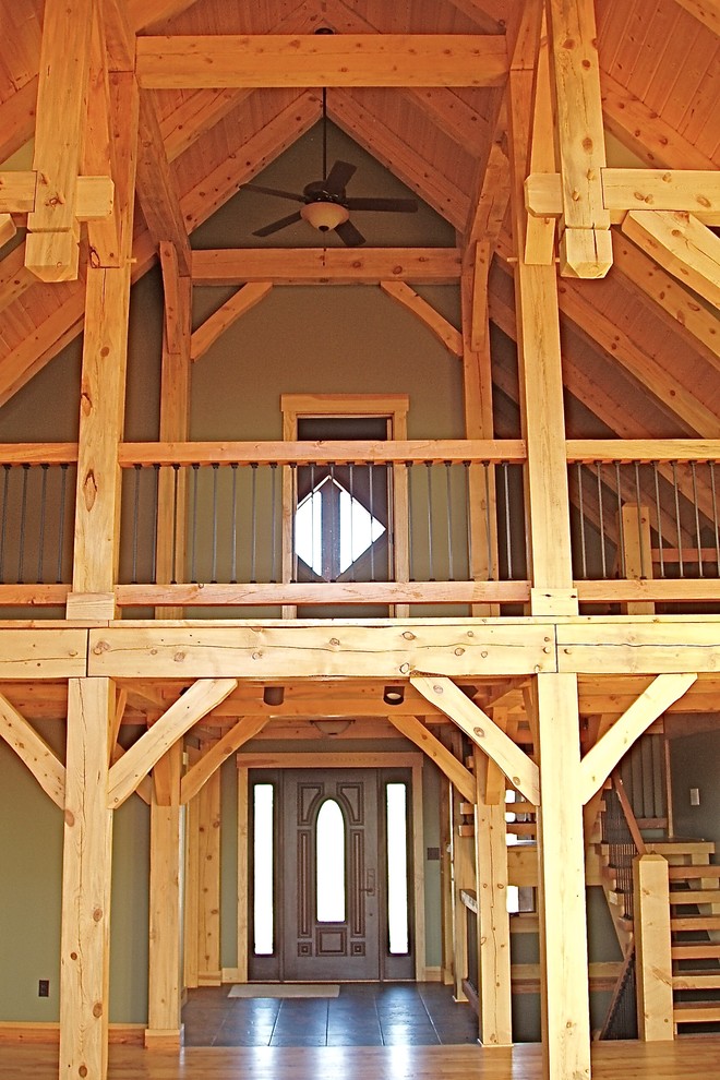 Entryway - rustic entryway idea